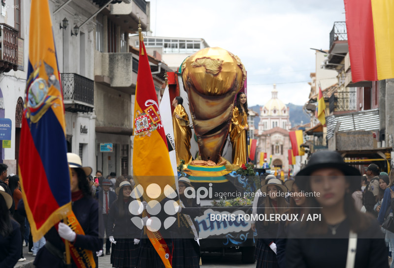 CUENCA-DESFILE ESTUDIANTIL-FUNDACION 469 AÑOS