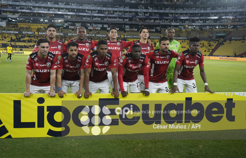 FBL-LIGAECUABET-BARCELONA-LEONES