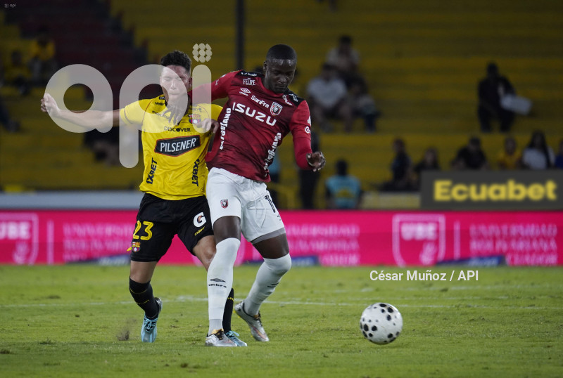 FBL-LIGAECUABET-BARCELONA-LEONES