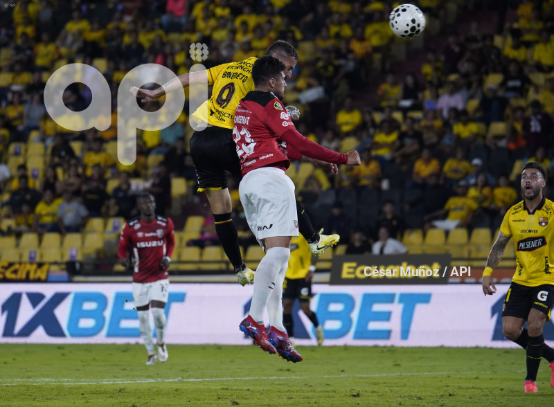 FBL-LIGAECUABET-BARCELONA-LEONES