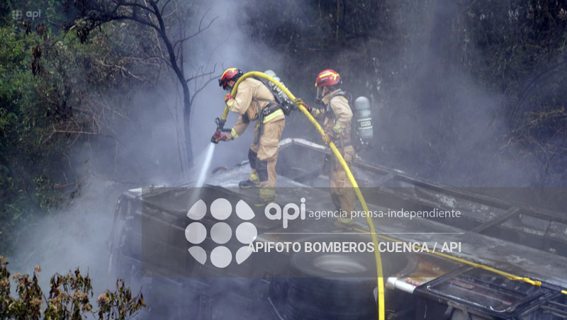 CUENCA-ACCIDENTE BUS-CUENCA-MOLLETURO