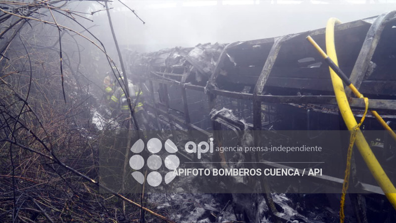 CUENCA-ACCIDENTE BUS-CUENCA-MOLLETURO