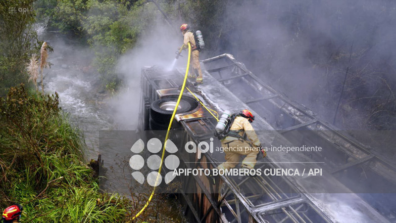 CUENCA-ACCIDENTE BUS-CUENCA-MOLLETURO