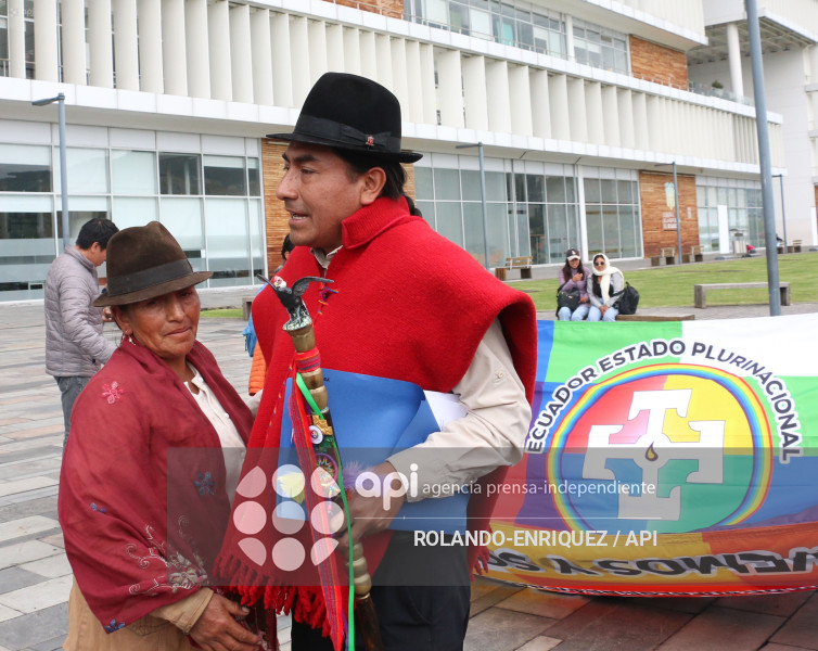 LEONIDAS IZA SECRETARIA DE PUEBLOS