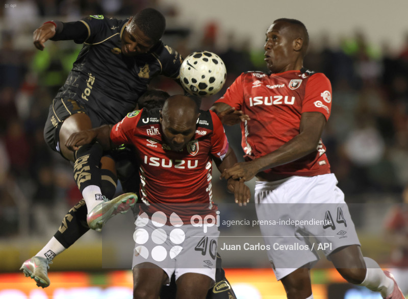 FBL-LIGAECUABET-LEONES FC-AUCAS