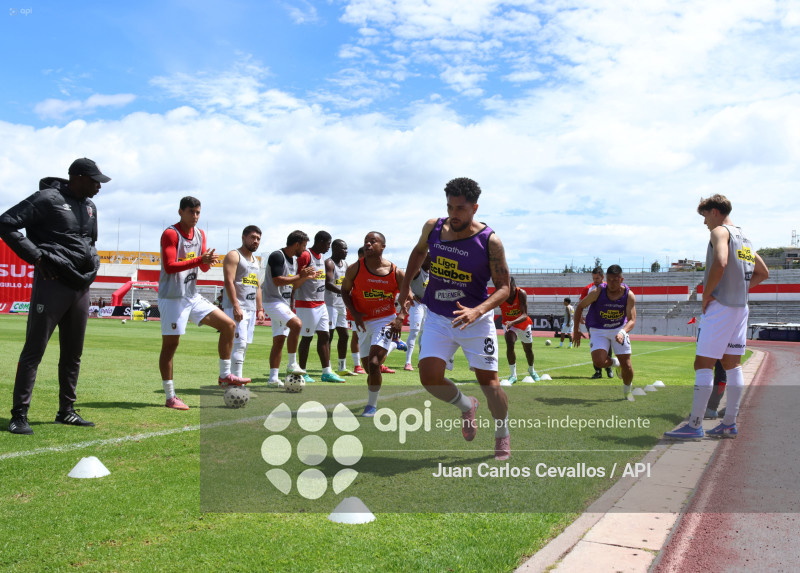 FBL-LIGAECUABET-LEONES FC-MANTA