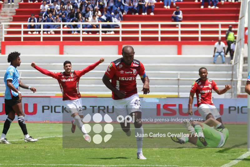 FBL-LIGAECUABET-LEONES FC-MANTA