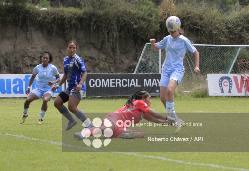 FBL SUPERLIGA FEMENINA MACARA VS EMELEC