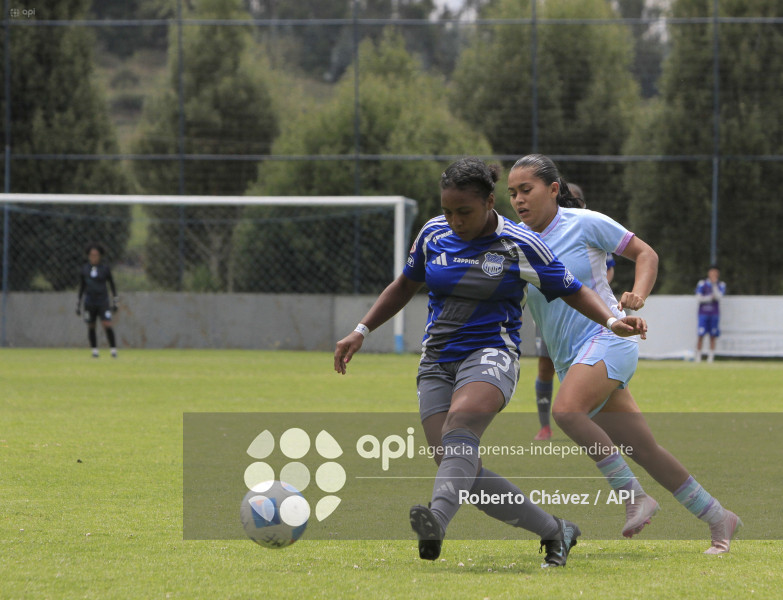 FBL SUPERLIGA FEMENINA MACARA VS EMELEC