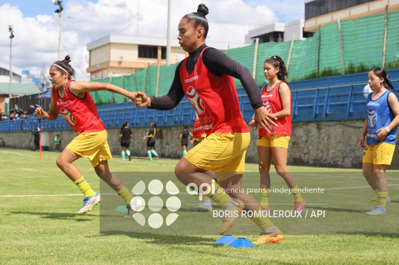 FBL-SUPERLIGA-FEMENINA- CARNERAS UPS-QUITO FC