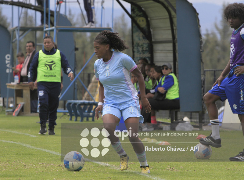FBL SUPERLIGA FEMENINA MACARA VS EMELEC