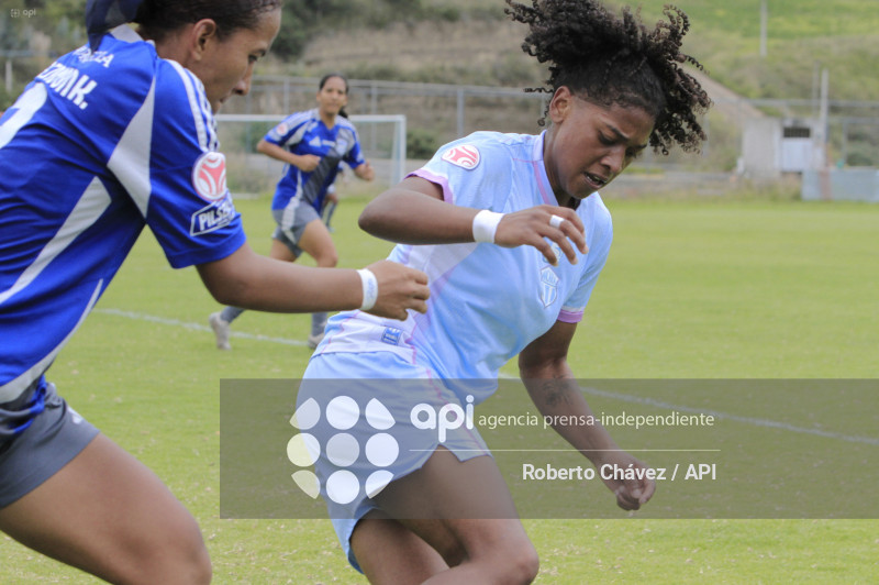 FBL SUPERLIGA FEMENINA MACARA VS EMELEC