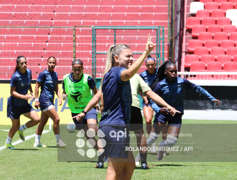 FBL SUPERLIGA FEMENINA LDU DE QUITO VS EL NACIONAL