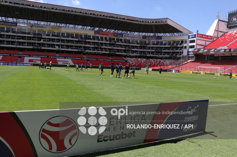 FBL SUPERLIGA FEMENINA LDU DE QUITO VS EL NACIONAL