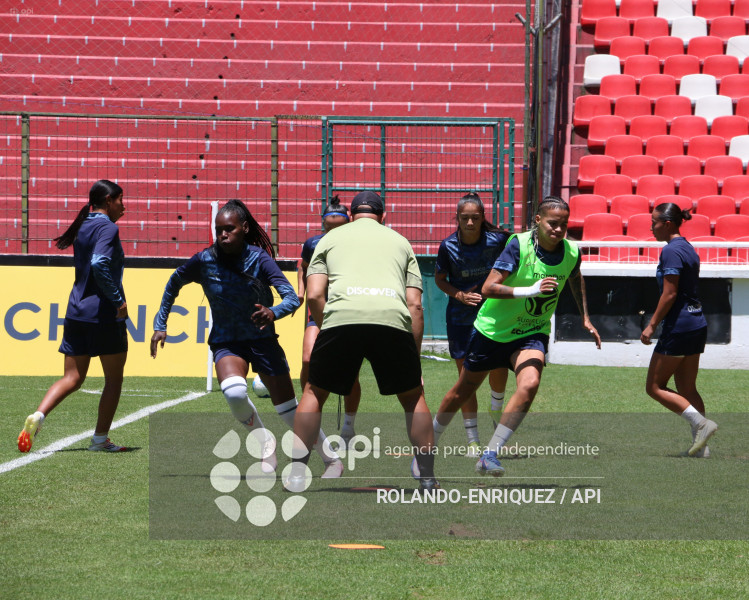 FBL SUPERLIGA FEMENINA LDU DE QUITO VS EL NACIONAL