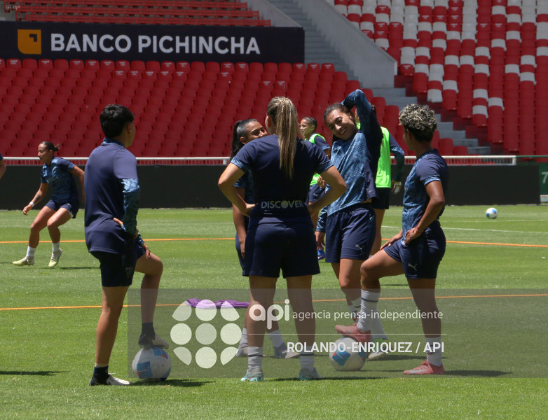 FBL SUPERLIGA FEMENINA LDU DE QUITO VS EL NACIONAL