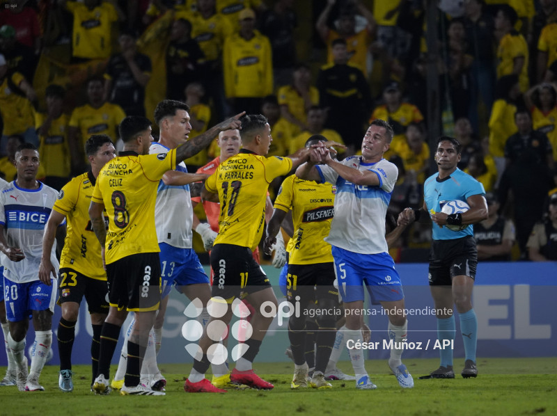 FBL-LIBERTADORES-BARCELONA-U CATOLICA
