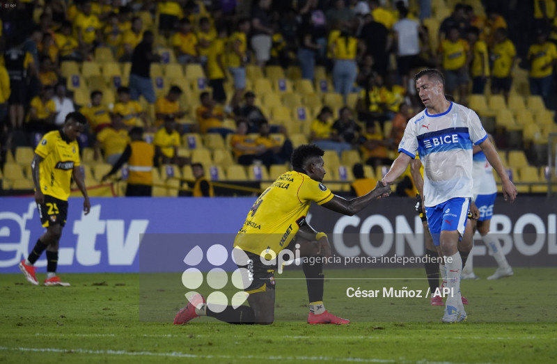 FBL-LIBERTADORES-BARCELONA-U CATOLICA