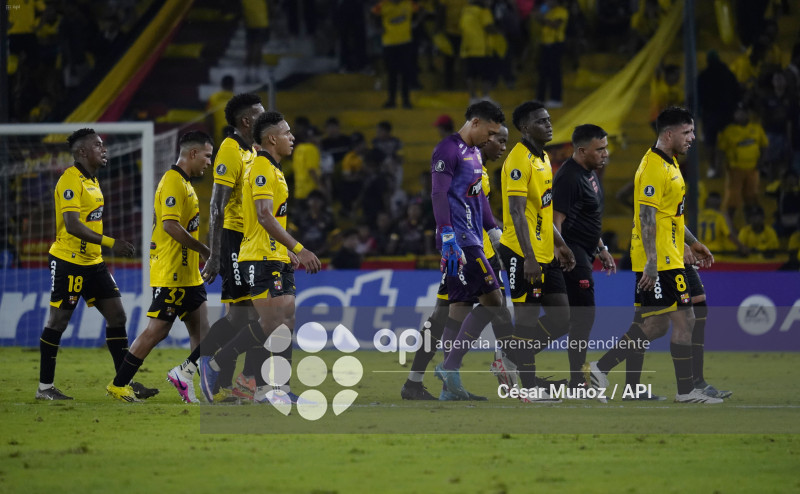 FBL-LIBERTADORES-BARCELONA-U CATOLICA
