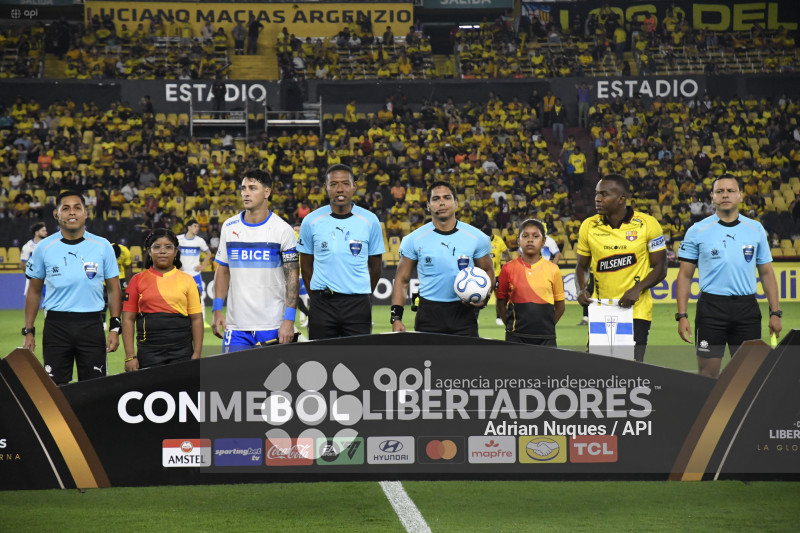 FBL-LIBERTADORES-BARCELONA-U CATOLICA