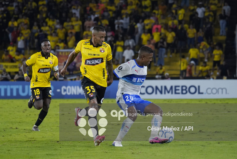 FBL-LIBERTADORES-BARCELONA-U CATOLICA