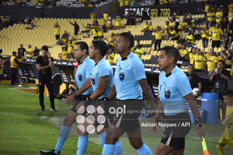 FBL-LIBERTADORES-BARCELONA-U CATOLICA