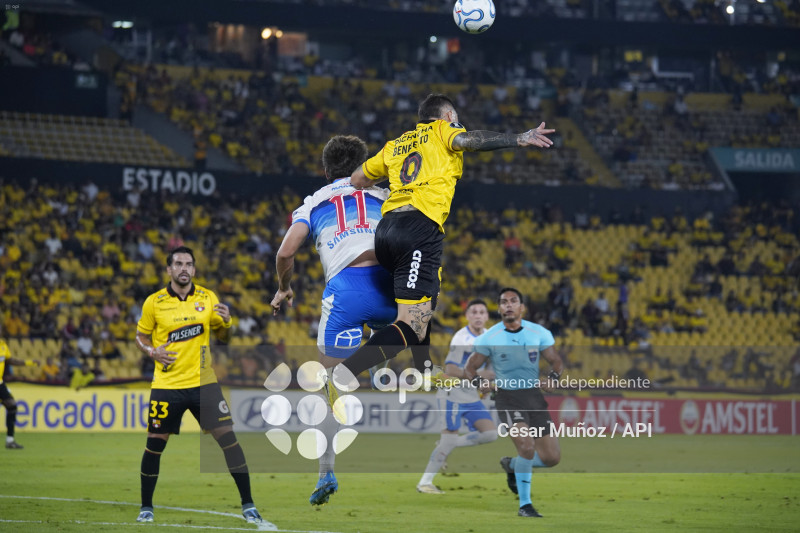 FBL-LIBERTADORES-BARCELONA-U CATOLICA