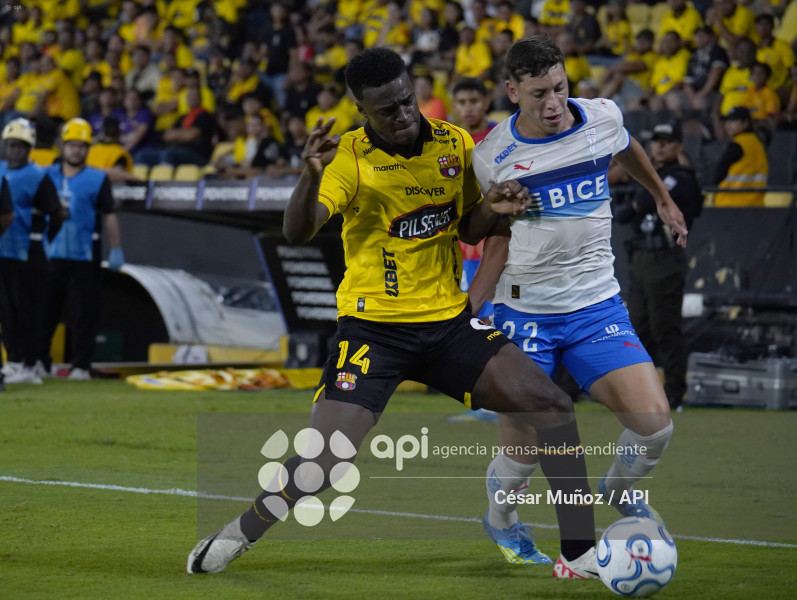 FBL-LIBERTADORES-BARCELONA-U CATOLICA