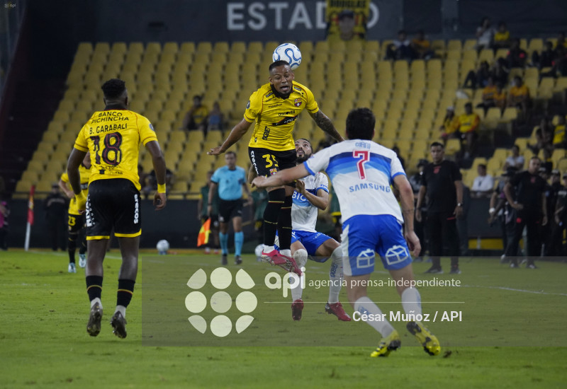FBL-LIBERTADORES-BARCELONA-U CATOLICA