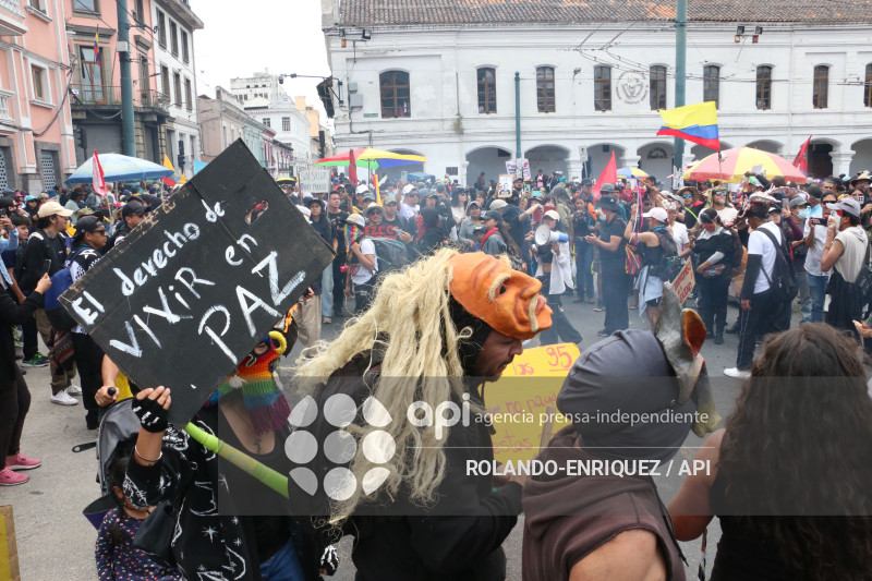 MARCHA 1 DE MAYO QUITO