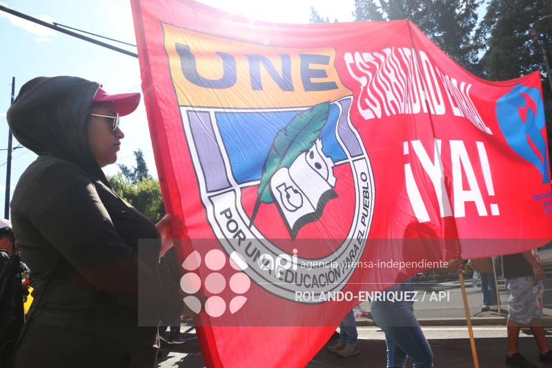 MARCHA 1 DE MAYO QUITO
