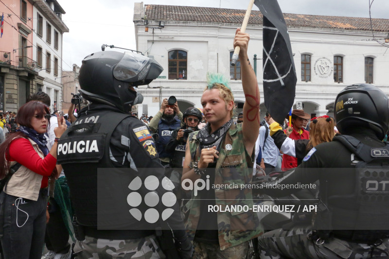 MARCHA 1 DE MAYO QUITO