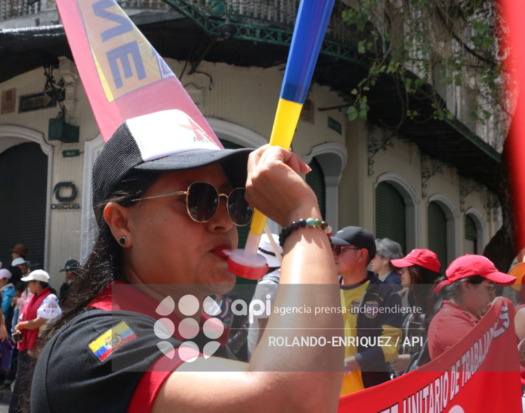 MARCHA 1 DE MAYO QUITO