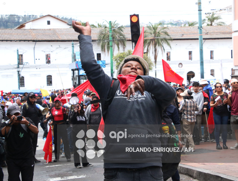 MARCHA 1 DE MAYO QUITO