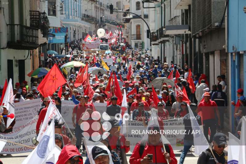 MARCHA 1 DE MAYO QUITO