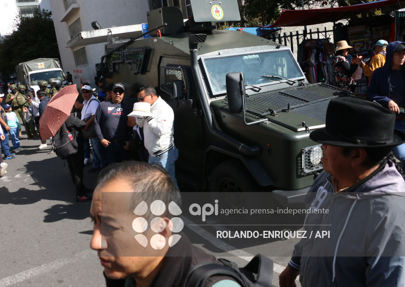 MARCHA 1 DE MAYO QUITO