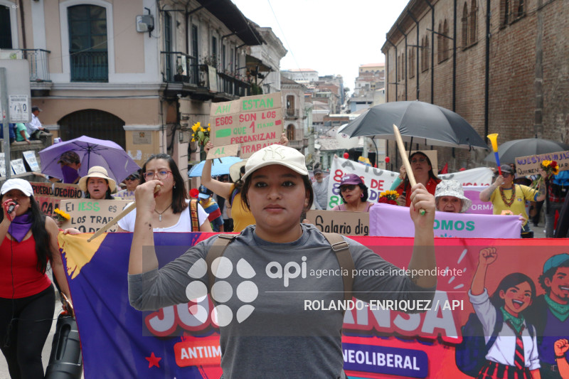 MARCHA 1 DE MAYO QUITO