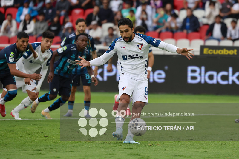 FBL LIGA ECUABET LDU VS GUAYAQUIL CITY