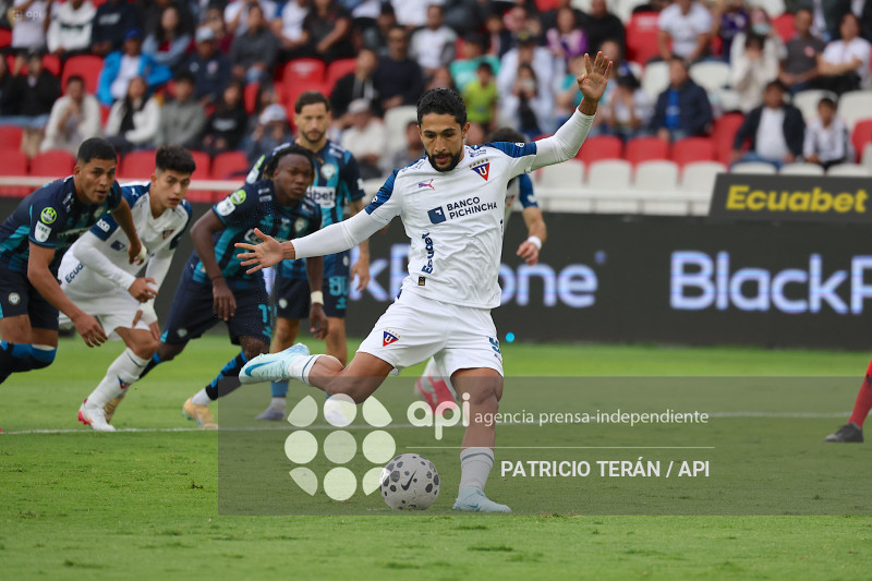 FBL LIGA ECUABET LDU VS GUAYAQUIL CITY