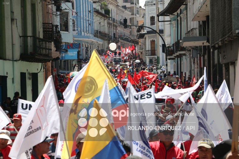 MARCHA 1 DE MAYO QUITO