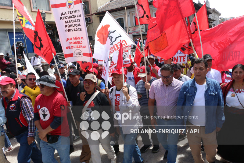MARCHA 1 DE MAYO QUITO