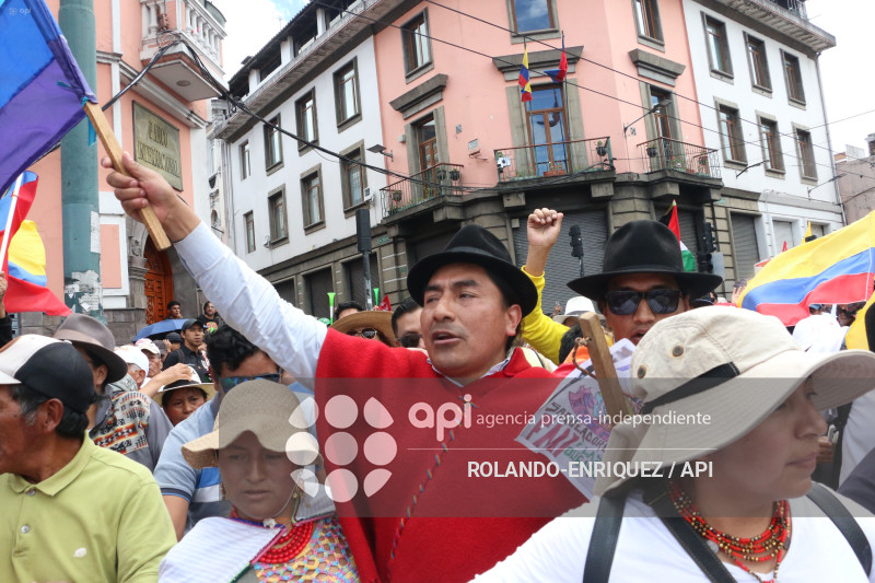 MARCHA 1 DE MAYO QUITO