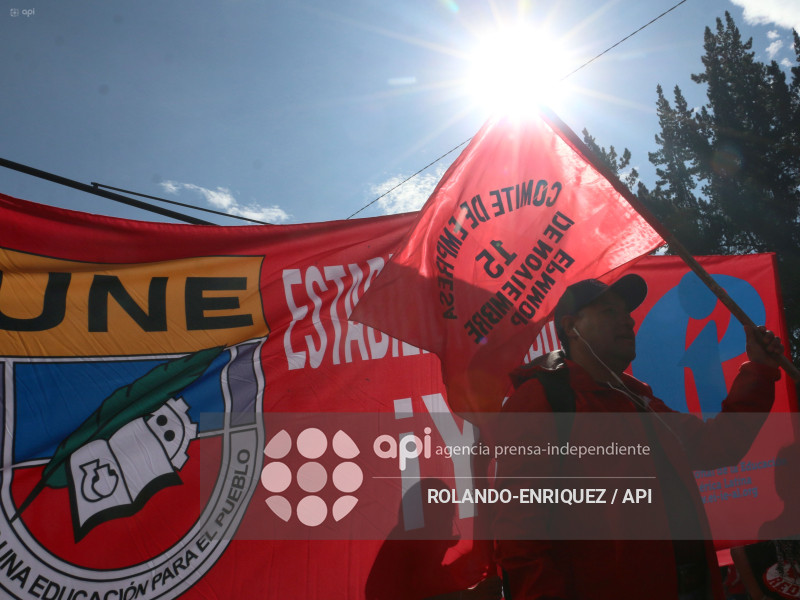MARCHA 1 DE MAYO QUITO