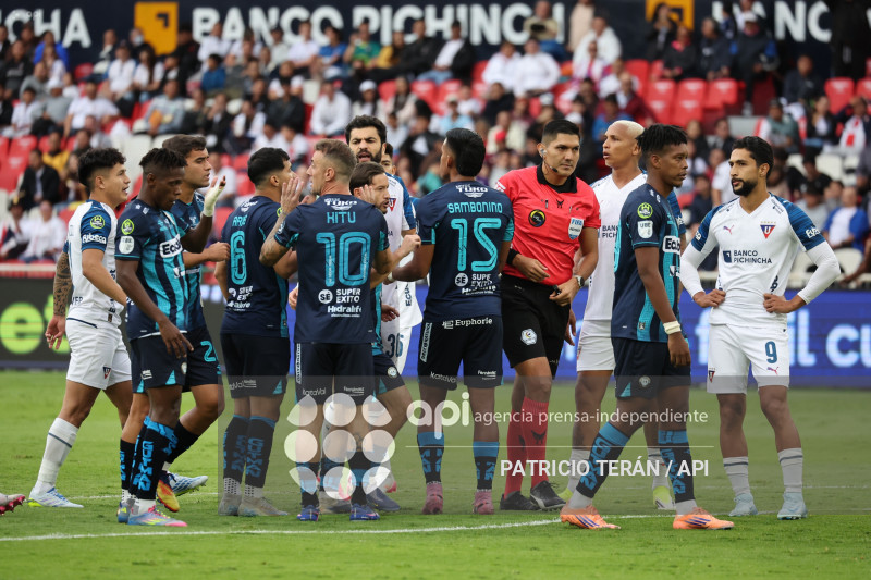 FBL LIGA ECUABET LDU VS GUAYAQUIL CITY