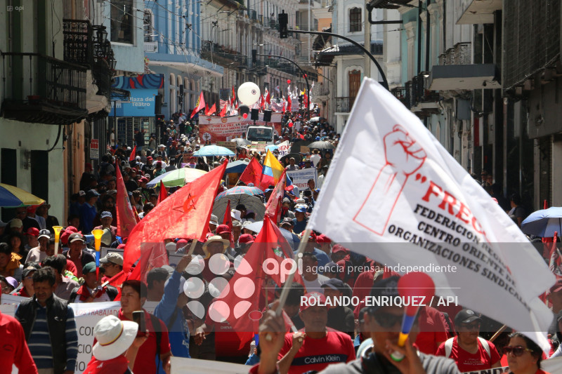 MARCHA 1 DE MAYO QUITO