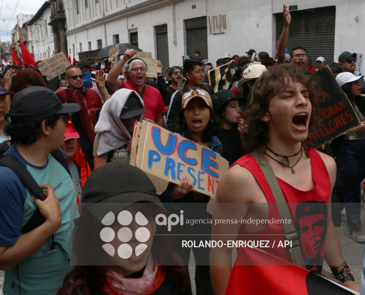 MARCHA 1 DE MAYO QUITO