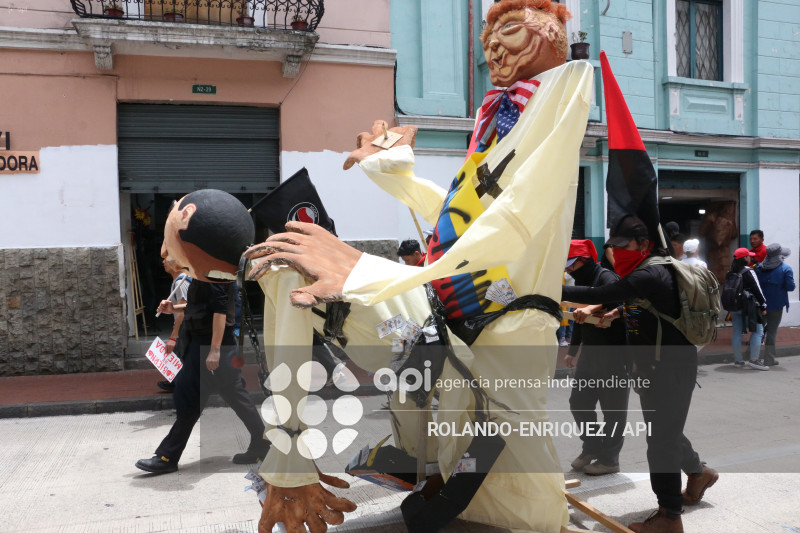 MARCHA 1 DE MAYO QUITO