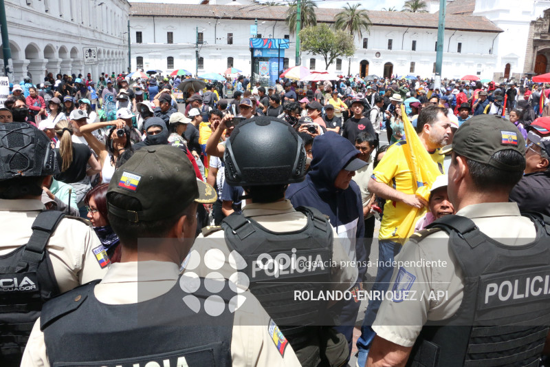 MARCHA 1 DE MAYO QUITO