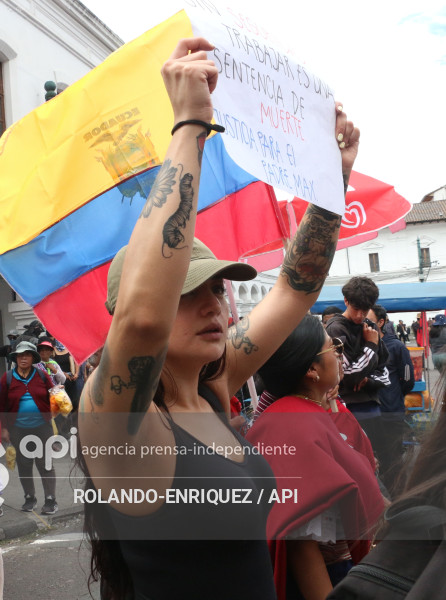 MARCHA 1 DE MAYO QUITO