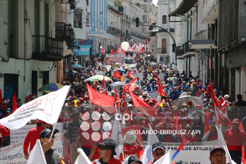MARCHA 1 DE MAYO QUITO